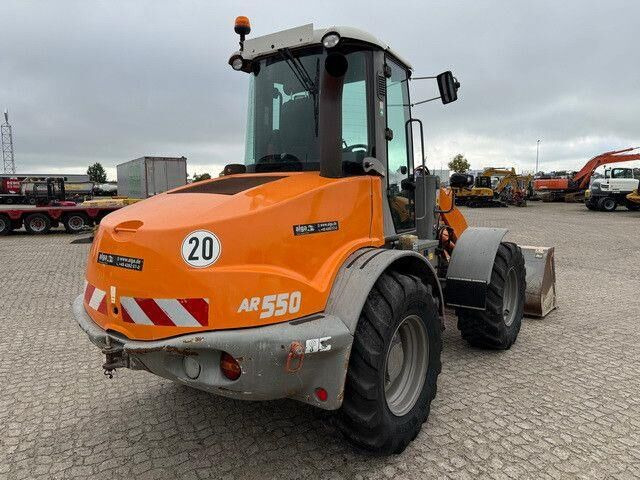Atlas AR550, Hydr. S.W.S., Schaufel + Palettengabel - اللودر بعجل: صور 5 Atlas AR550, Hydr. S.W.S., Schaufel + Palettengabel - اللودر بعجل: صور 5
