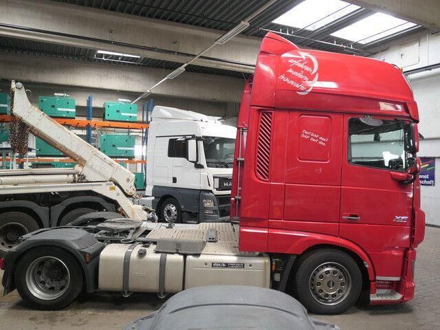 DAF XF 460, SSC, Retarder, Klima, VA+HA-Luftfederung - شاحنة جرار: صور 3 DAF XF 460, SSC, Retarder, Klima, VA+HA-Luftfederung - شاحنة جرار: صور 3