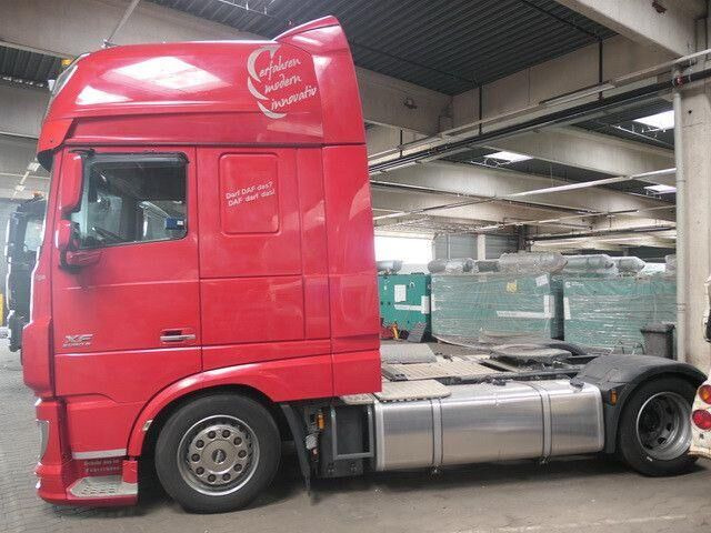 DAF XF 460, SSC, Retarder, Klima, VA+HA-Luftfederung - شاحنة جرار: صور 2 DAF XF 460, SSC, Retarder, Klima, VA+HA-Luftfederung - شاحنة جرار: صور 2