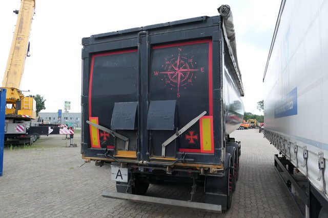 Fliegl DHKS 390, Stahl, 50m³, Schrottmulde, TOP-Zustand - قلابة نصف مقطورة: صور 5 Fliegl DHKS 390, Stahl, 50m³, Schrottmulde, TOP-Zustand - قلابة نصف مقطورة: صور 5