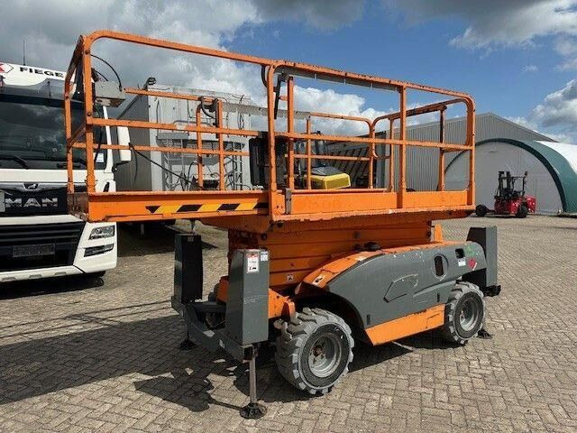 Haulotte Compact 12 DX, Geländegängig, Kubota, 12,15m - رافعات مقصية: صور 3 Haulotte Compact 12 DX, Geländegängig, Kubota, 12,15m - رافعات مقصية: صور 3
