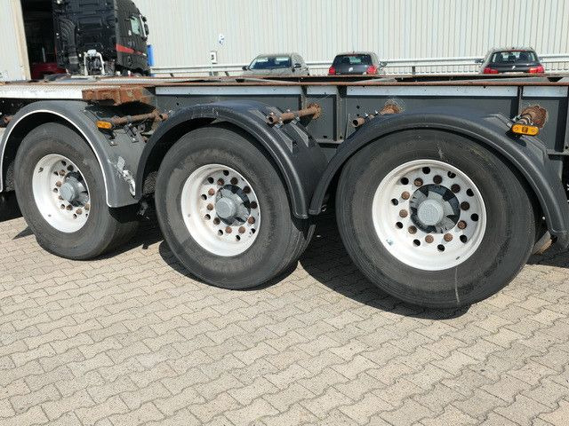 Lag O-3-CC, Tankcontainer, ADR,Luft-Lift,2x am Lager - شاحنات الحاويات/ جسم علوي قابل للتغيير نصف مقطورة: صور 4 Lag O-3-CC, Tankcontainer, ADR,Luft-Lift,2x am Lager - شاحنات الحاويات/ جسم علوي قابل للتغيير نصف مقطورة: صور 4