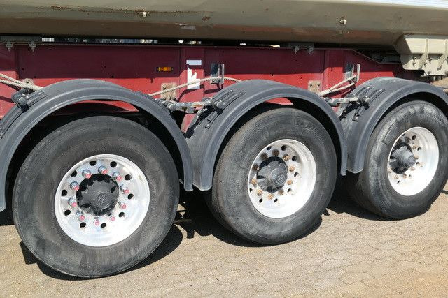 Langendorf SKS-HS 24/30, Stahl, 26m³, Alu-Felgen, BPW - قلابة نصف مقطورة: صور 4 Langendorf SKS-HS 24/30, Stahl, 26m³, Alu-Felgen, BPW - قلابة نصف مقطورة: صور 4