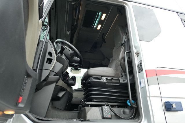 MAN 18.510 TGX 4x2, Hydr.,Retarder,Klima, Alu-Felgen - شاحنة جرار: صور 5 MAN 18.510 TGX 4x2, Hydr.,Retarder,Klima, Alu-Felgen - شاحنة جرار: صور 5