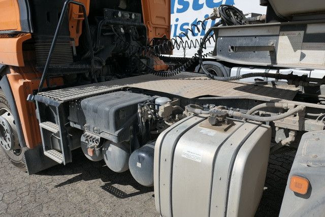 MAN 26.480 TGS 6x4, Hydr., Klima, navi, Luftfederung - شاحنة جرار: صور 3 MAN 26.480 TGS 6x4, Hydr., Klima, navi, Luftfederung - شاحنة جرار: صور 3