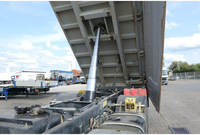 MAN 41.470 TGS 8x4, Bordmatik, Anbauplatte, Kombitür - قلابات: صور 4 MAN 41.470 TGS 8x4, Bordmatik, Anbauplatte, Kombitür - قلابات: صور 4
