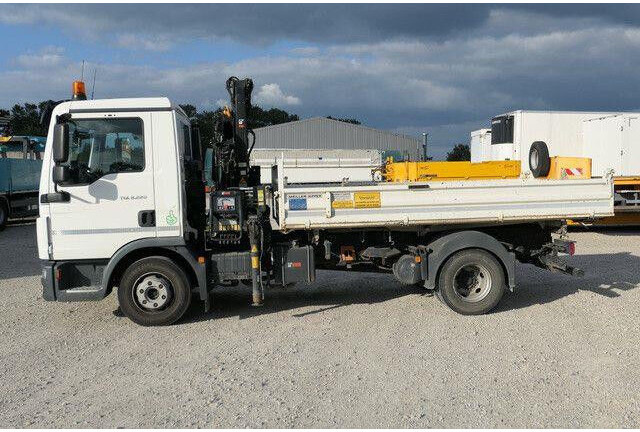 MAN 8.220 TGL BB, Hiab 055 BS-2, Greifer, AHK, Funk - قلابات: صور 2 MAN 8.220 TGL BB, Hiab 055 BS-2, Greifer, AHK, Funk - قلابات: صور 2