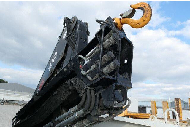 MAN 8.220 TGL BB, Hiab 055 BS-2, Greifer, AHK, Funk - قلابات: صور 4 MAN 8.220 TGL BB, Hiab 055 BS-2, Greifer, AHK, Funk - قلابات: صور 4