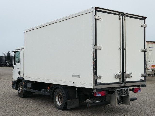 MAN 8.220 TGL BL 4x2, Thermo King, 3. Sitz, 5m lang - مبردة شاحنة: صور 3 MAN 8.220 TGL BL 4x2, Thermo King, 3. Sitz, 5m lang - مبردة شاحنة: صور 3
