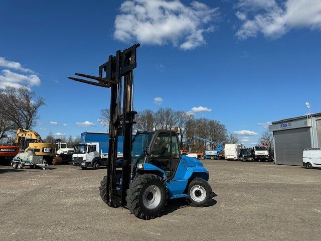 Manitou M50-4 4x4, Traglast 5.000kg, 3.700mm Hubhöhe - شاحنات الطرق الوعرة: صور 4 Manitou M50-4 4x4, Traglast 5.000kg, 3.700mm Hubhöhe - شاحنات الطرق الوعرة: صور 4