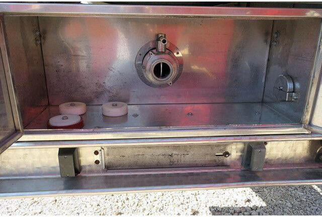 نصف مقطورة صهريج لنقل الطعام Menci SA 105, Isoliert, Tank aus 2016, 32m³, 4 Kammern: صور 9 نصف مقطورة صهريج لنقل الطعام Menci SA 105, Isoliert, Tank aus 2016, 32m³, 4 Kammern: صور 9