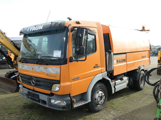 Mercedes-Benz 1018 Atego 4x2, Faun VIAJET 5R, Klima, 73tkm - سياره كنس شوارع: صور 4 Mercedes-Benz 1018 Atego 4x2, Faun VIAJET 5R, Klima, 73tkm - سياره كنس شوارع: صور 4