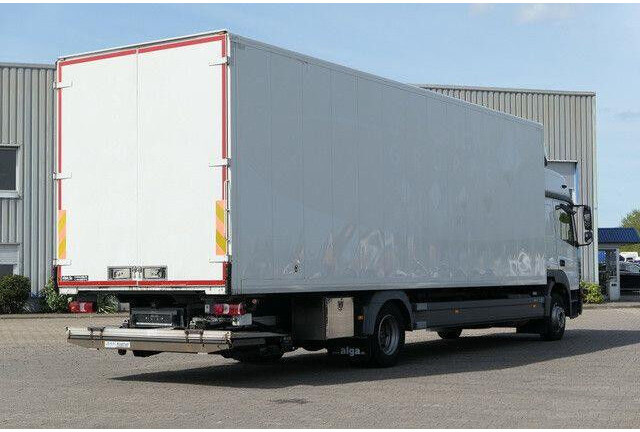Mercedes-Benz 1224 L Atego 4x2, Möbel, LBW, Klima, Schlafliege - بصندوق مغلق شاحنة: صور 3 Mercedes-Benz 1224 L Atego 4x2, Möbel, LBW, Klima, Schlafliege - بصندوق مغلق شاحنة: صور 3