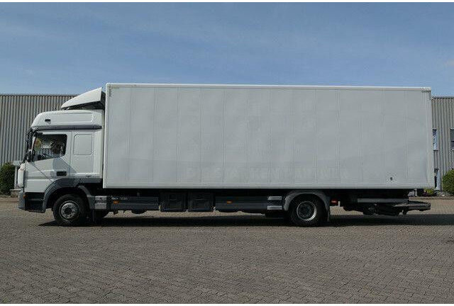Mercedes-Benz 1224 L Atego 4x2, Möbel, LBW, Klima, Schlafliege - بصندوق مغلق شاحنة: صور 5 Mercedes-Benz 1224 L Atego 4x2, Möbel, LBW, Klima, Schlafliege - بصندوق مغلق شاحنة: صور 5