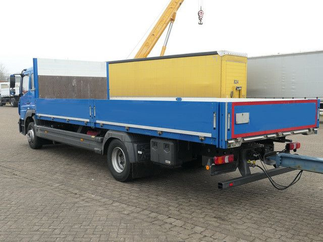 Mercedes-Benz 1324 L Atego, 6-Sitze, Verzinkt, 7.300mm lang - شاحنات مسطحة: صور 3 Mercedes-Benz 1324 L Atego, 6-Sitze, Verzinkt, 7.300mm lang - شاحنات مسطحة: صور 3
