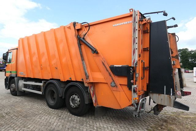 Mercedes-Benz 2532 L Actros 6c2, Faun, Zöller, 24m³, MP3, AC - شاحنة القمامة: صور 3 Mercedes-Benz 2532 L Actros 6c2, Faun, Zöller, 24m³, MP3, AC - شاحنة القمامة: صور 3