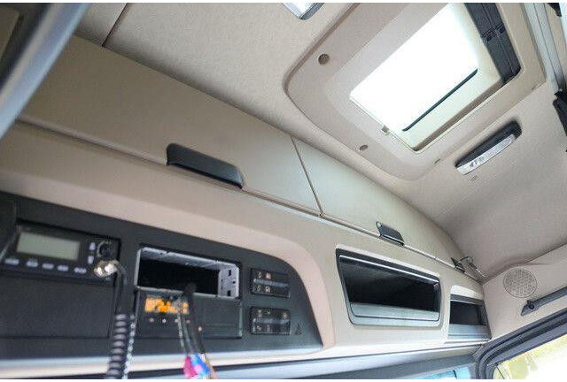 تأجير Mercedes-Benz 2546 L 6x2, MP4, 2x Schlafliege, Bullfänger, AC Mercedes-Benz 2546 L 6x2, MP4, 2x Schlafliege, Bullfänger, AC: صور 12 تأجير Mercedes-Benz 2546 L 6x2, MP4, 2x Schlafliege, Bullfänger, AC Mercedes-Benz 2546 L 6x2, MP4, 2x Schlafliege, Bullfänger, AC: صور 12