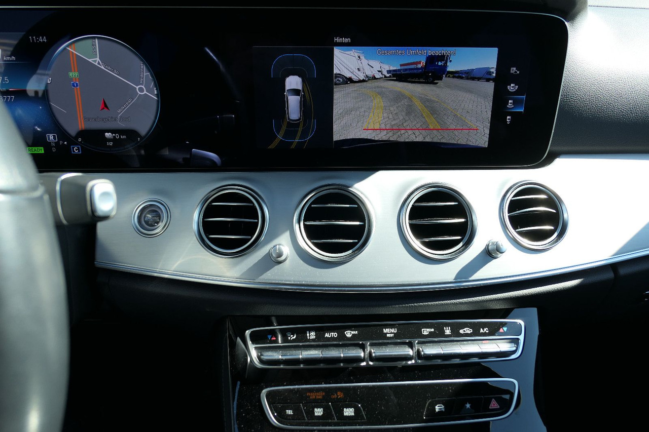 سيارة ستيشن Mercedes-Benz E 300 de 4Matic/AHK/Klima: صور 12