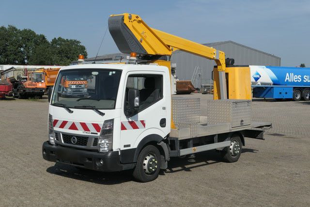 Nissan 32.12 4x2, 11m Arbeitshöhe, Klima,3. Sitz - مصاعد الازدهار محمولة على شاحنة: صور 4 Nissan 32.12 4x2, 11m Arbeitshöhe, Klima,3. Sitz - مصاعد الازدهار محمولة على شاحنة: صور 4