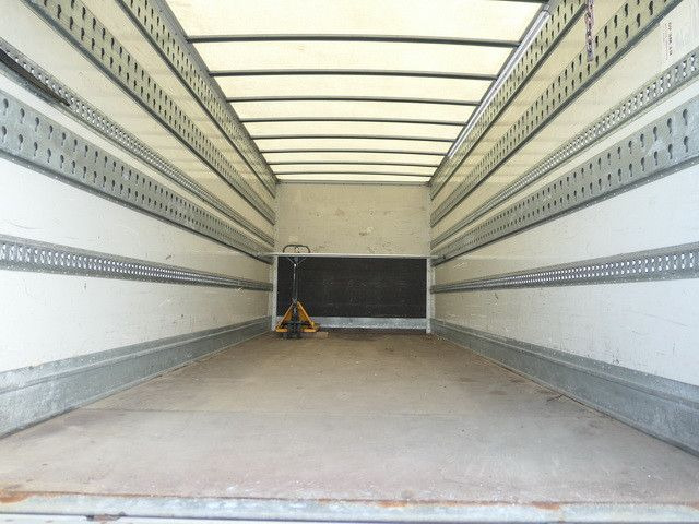 Renault Midlum 220 4x2, LBW, AHK, klima, Luftfederung - بصندوق مغلق شاحنة: صور 4 Renault Midlum 220 4x2, LBW, AHK, klima, Luftfederung - بصندوق مغلق شاحنة: صور 4