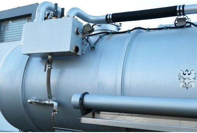 Tank Saug Truck XXL 18,Kanalreiniger,Pumpe,Alu-Felgen - فراغ شاحنة: صور 3 Tank Saug Truck XXL 18,Kanalreiniger,Pumpe,Alu-Felgen - فراغ شاحنة: صور 3