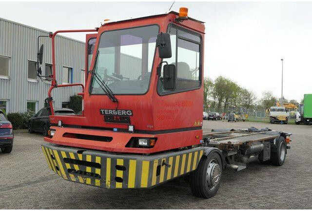 Terberg BC 182, Wechselbrücken, Sattelkupplung - الشاسيه شاحنة: صور 4 Terberg BC 182, Wechselbrücken, Sattelkupplung - الشاسيه شاحنة: صور 4