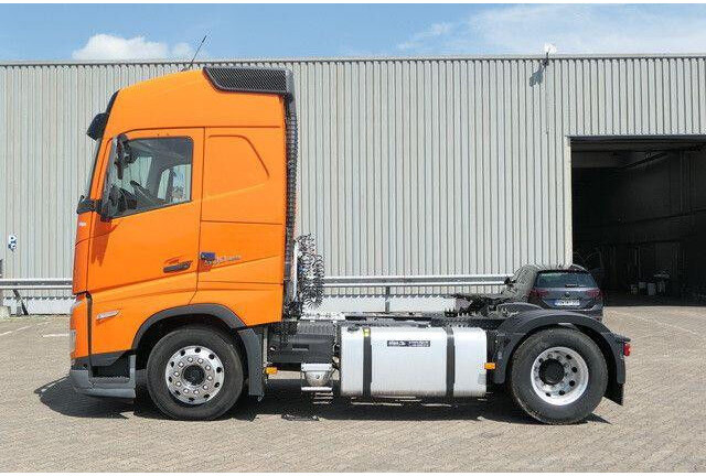 Volvo FH 500 4x2, Standklima, Standheizung, Alu-Felgen - شاحنة جرار: صور 4 Volvo FH 500 4x2, Standklima, Standheizung, Alu-Felgen - شاحنة جرار: صور 4