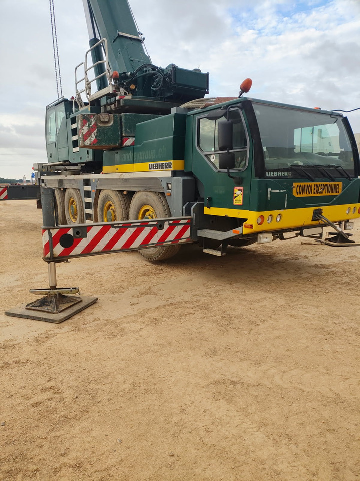 LIEBHERR LTM 1055 3.2 - آلات البناء: صور 1 LIEBHERR LTM 1055 3.2 - آلات البناء: صور 1