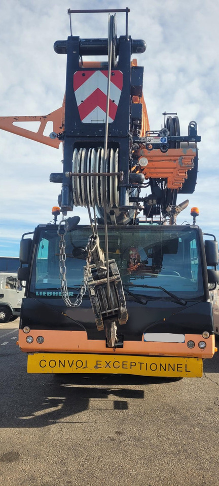 Liebherr LTM 1070 4.2 - موبايل كرين: صور 1 Liebherr LTM 1070 4.2 - موبايل كرين: صور 1