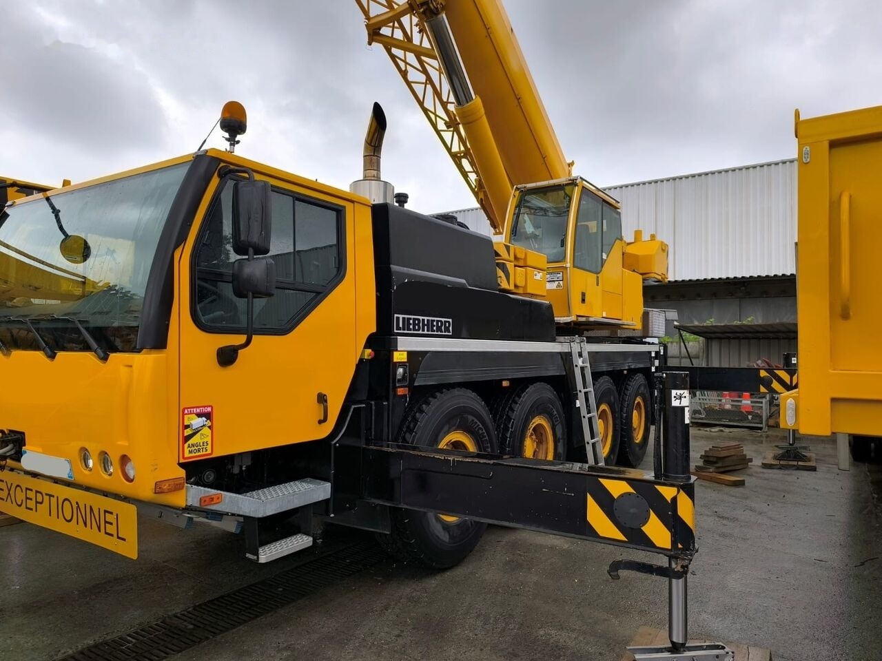 Liebherr LTM 1070 4.2 - موبايل كرين: صور 1 Liebherr LTM 1070 4.2 - موبايل كرين: صور 1