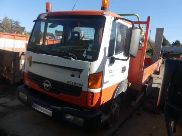 Camion plateau ridelle Nissan Nissan Atleon (2009-220.000 km) ( vin: VWANGFTK085061188 ) - أخرى: صور 1 Camion plateau ridelle Nissan Nissan Atleon (2009-220.000 km) ( vin: VWANGFTK085061188 ) - أخرى: صور 1
