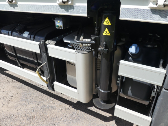 Camion plateau ridelle avec grue MAN TGM18,250 (2022-3.278 km) - شاحنات مسطحة, شاحنة كرين: صور 5 Camion plateau ridelle avec grue MAN TGM18,250 (2022-3.278 km) - شاحنات مسطحة, شاحنة كرين: صور 5