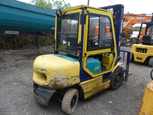 Chariot élévateur thermique Komatsu FD25T-12 - رافعة شوكية: صور 4 Chariot élévateur thermique Komatsu FD25T-12 - رافعة شوكية: صور 4