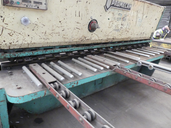Cisaille hydraulique Promecam 7262 - آلة تصنيع المعادن: صور 5 Cisaille hydraulique Promecam 7262 - آلة تصنيع المعادن: صور 5