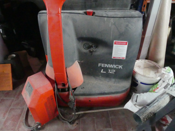 Gerbeur Fenwick L12 - معدات تكديس: صور 2 Gerbeur Fenwick L12 - معدات تكديس: صور 2