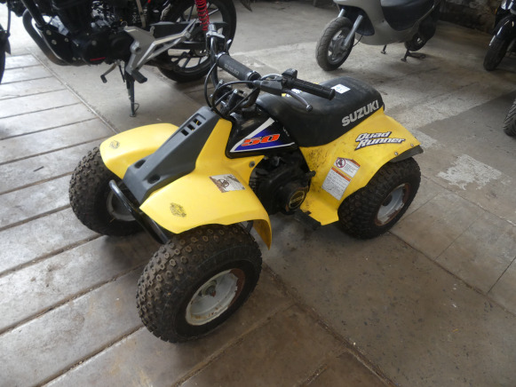 Quad enfant thermique Suzuki Quad Runner - اتفس: صور 1 Quad enfant thermique Suzuki Quad Runner - اتفس: صور 1