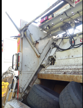 شاحنة القمامة REF:1387 - Camion poubelle Renault Midlum 270DXI (2011-189.728 km): صور 11