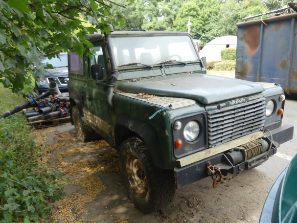 REF:1743 - Voiture Land Rover 90TCX - سيارة: صور 2 REF:1743 - Voiture Land Rover 90TCX - سيارة: صور 2