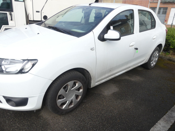 REF:20513 - Voiture Dacia Logan Berline (2013-97.655 km) - سيارة: صور 2 REF:20513 - Voiture Dacia Logan Berline (2013-97.655 km) - سيارة: صور 2
