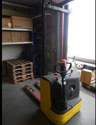 REF:Bâtiment A - Gerbeur Komatsu MWS 10-1R - معدات تكديس: صور 1 REF:Bâtiment A - Gerbeur Komatsu MWS 10-1R - معدات تكديس: صور 1