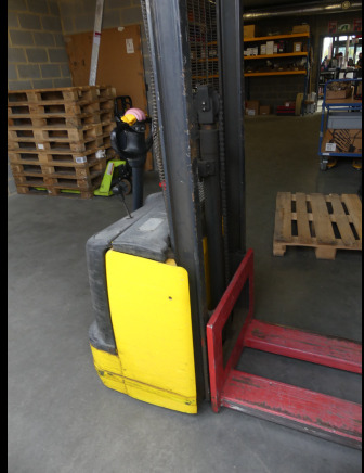 REF:Bâtiment A - Gerbeur Komatsu MWS 10-1R - معدات تكديس: صور 5 REF:Bâtiment A - Gerbeur Komatsu MWS 10-1R - معدات تكديس: صور 5