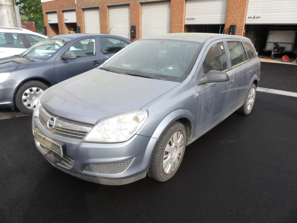 Voiture Opel Astra (2007-121.557 km) - سيارة: صور 1 Voiture Opel Astra (2007-121.557 km) - سيارة: صور 1