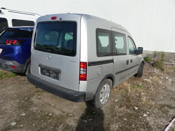 Voiture Opel Combo - سيارة: صور 3 Voiture Opel Combo - سيارة: صور 3