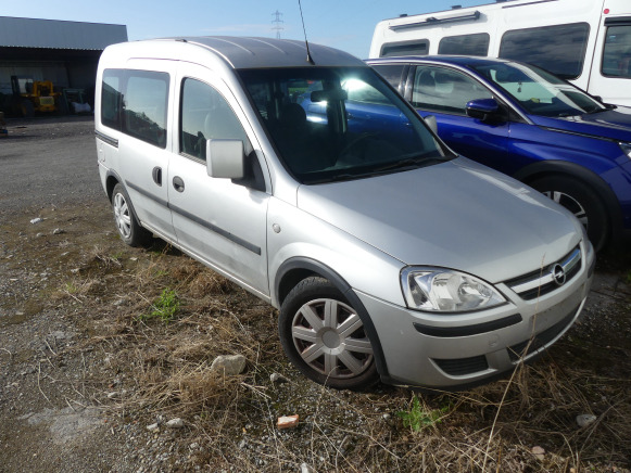 Voiture Opel Combo - سيارة: صور 2 Voiture Opel Combo - سيارة: صور 2
