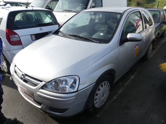 Voiture Opel Corsa - سيارة: صور 1 Voiture Opel Corsa - سيارة: صور 1