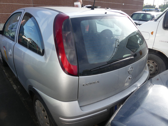 Voiture Opel Corsa - سيارة: صور 3 Voiture Opel Corsa - سيارة: صور 3