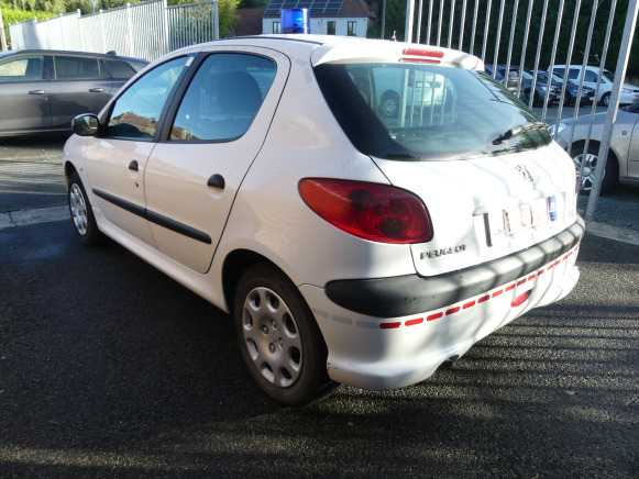 Voiture Peugeot 206 (2006-87.764 km) - سيارة: صور 4 Voiture Peugeot 206 (2006-87.764 km) - سيارة: صور 4