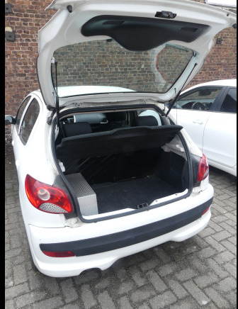 Voiture Peugeot 206+ (2010-119.445 km) - سيارة: صور 3 Voiture Peugeot 206+ (2010-119.445 km) - سيارة: صور 3