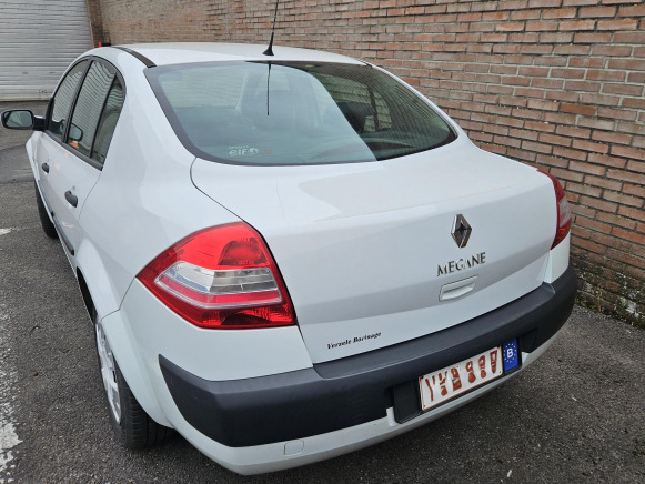 Voiture Renault Megane (2008-96.479 km-VIN:VF1LM1S0H40530344) - سيارة: صور 4 Voiture Renault Megane (2008-96.479 km-VIN:VF1LM1S0H40530344) - سيارة: صور 4