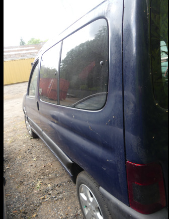 Voiture (pour pièces) Citroën Berlingo 1,9D - سيارة: صور 4 Voiture (pour pièces) Citroën Berlingo 1,9D - سيارة: صور 4